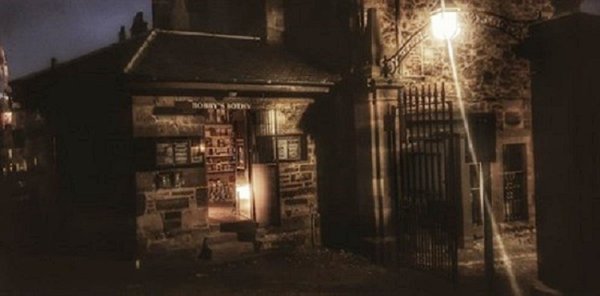 City of The Dead Greyfriars Tours The Watch House or Wee Bookshop Booking Office